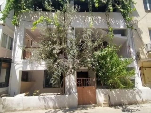 Buca, İzmir içerisinde satılık Villa