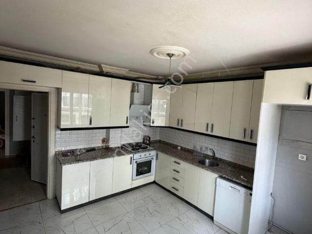 Fırat Mahallesi, Buca içerisinde kiralık mülk