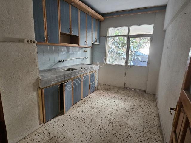 Fırat Mahallesi, Buca içerisinde kiralık mülk