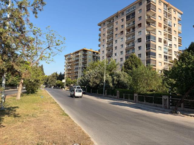 Buca, İzmir içerisinde satılık mülk