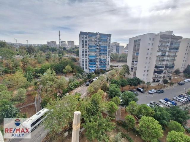 Gaziler Mahallesi, Buca içerisinde kiralık mülk