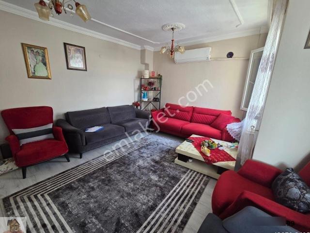 Buca, İzmir içerisinde satılık mülk
