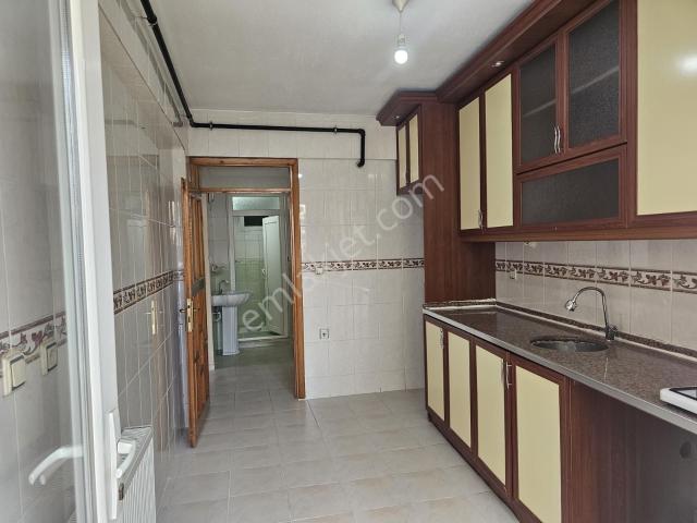 Buca, İzmir içerisinde kiralık mülk