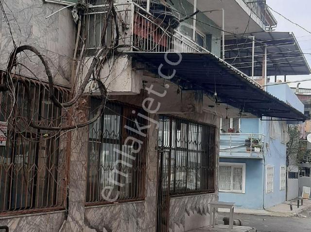 Buca, İzmir içerisinde satılık Bina