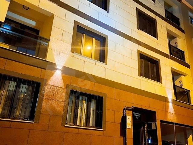 Buca, İzmir içerisinde satılık mülk