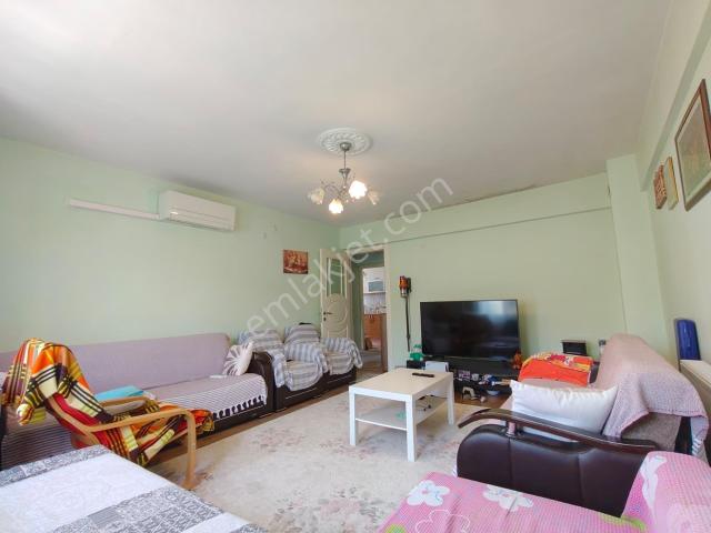 Buca, İzmir içerisinde satılık mülk