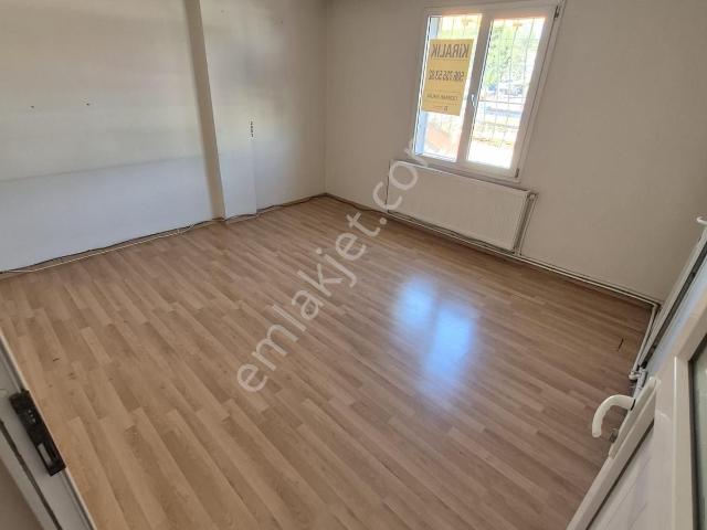 Buca, İzmir içerisinde kiralık mülk