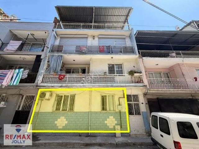 Gediz, Buca içerisinde satılık mülk