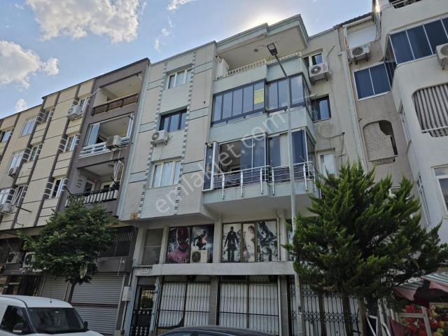 Buca, İzmir içerisinde satılık mülk