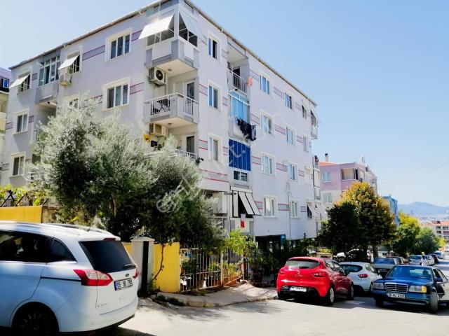 Buca, İzmir içerisinde satılık mülk