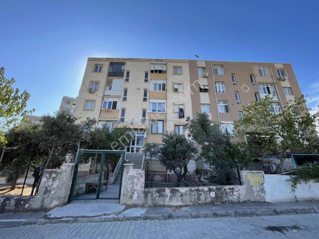 Karanfil Mahallesi, Buca içerisinde kiralık mülk