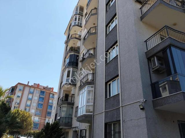 Buca, İzmir içerisinde satılık mülk