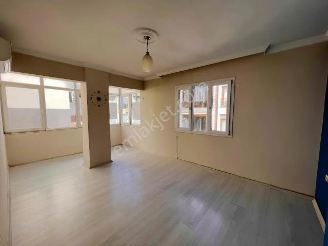 Laleli, Buca içerisinde kiralık mülk