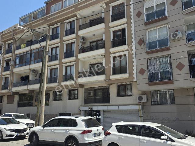 Buca, İzmir içerisinde satılık mülk