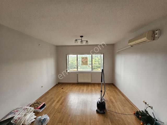 Buca, İzmir içerisinde kiralık mülk