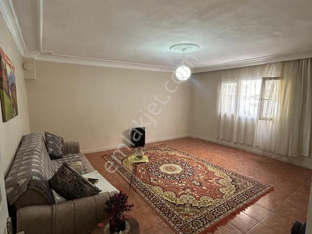Buca, İzmir içerisinde satılık mülk
