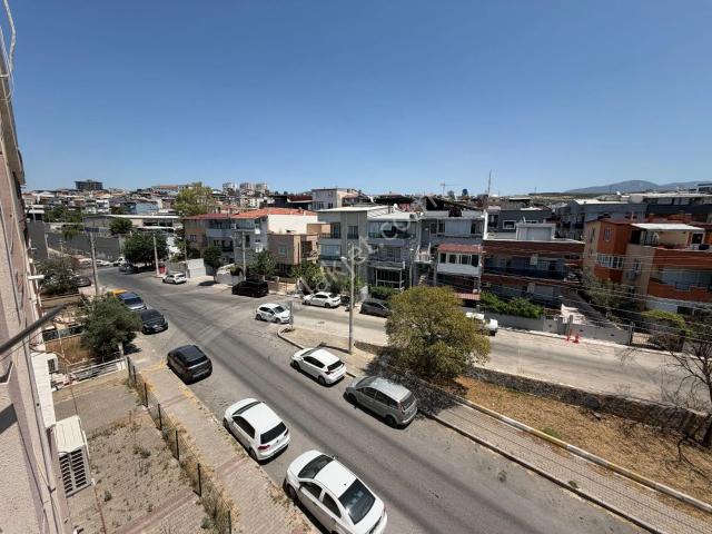 Buca, İzmir içerisinde satılık mülk