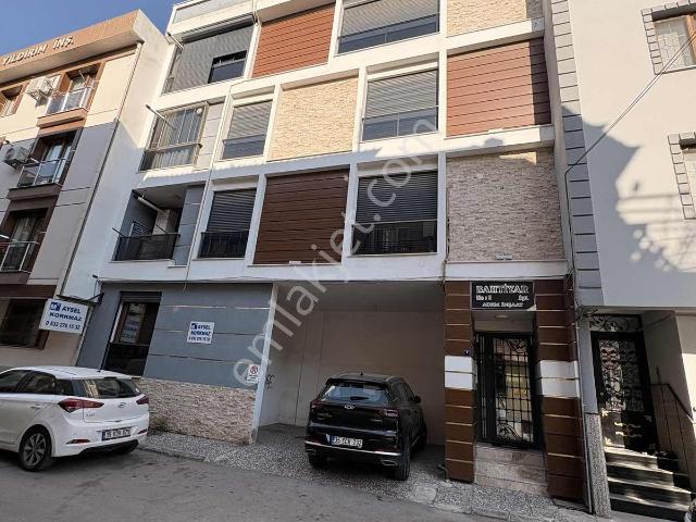 Buca, İzmir içerisinde kiralık mülk