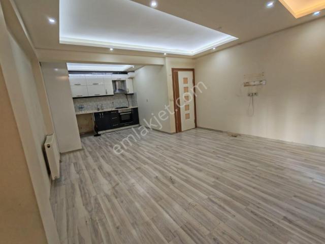 Buca, İzmir içerisinde satılık mülk