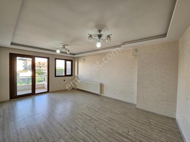 Buca, İzmir içerisinde kiralık mülk