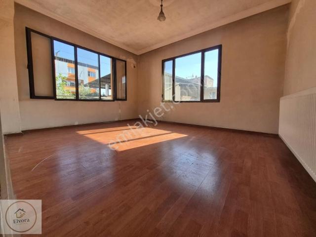 Buca, İzmir içerisinde kiralık mülk