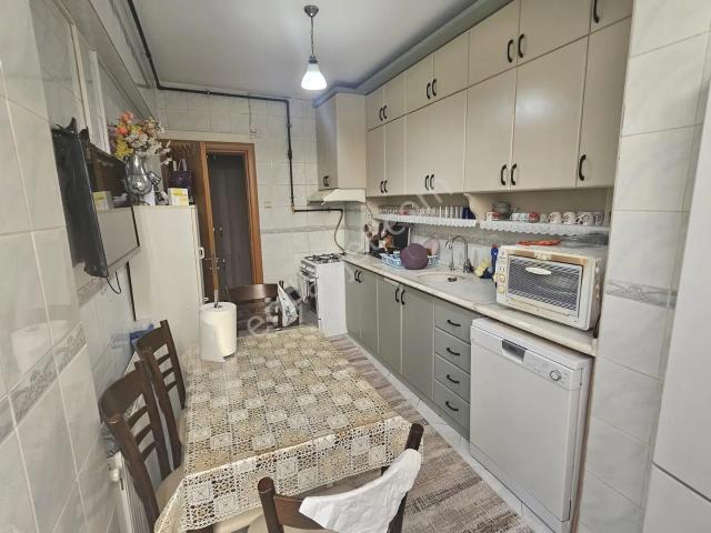 Buca, İzmir içerisinde satılık mülk