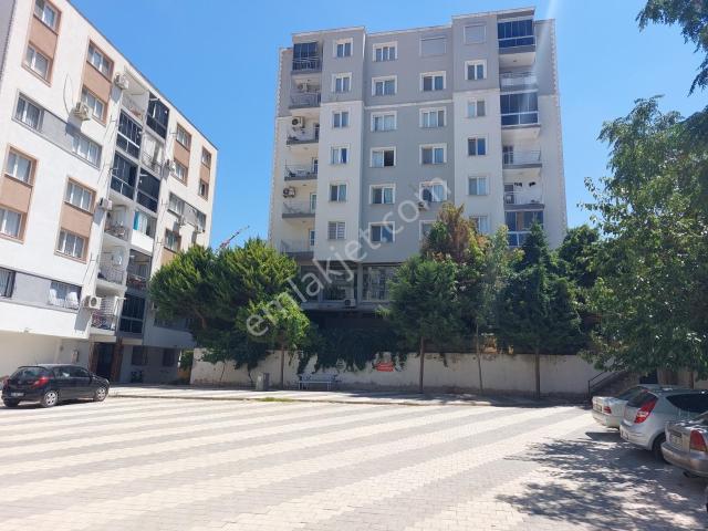 Buca, İzmir içerisinde satılık mülk