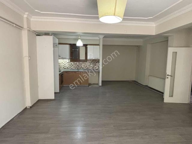 Buca, İzmir içerisinde satılık mülk