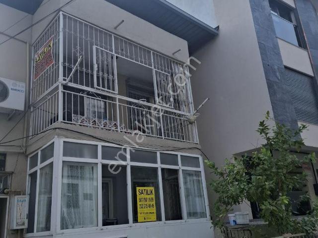 Buca, İzmir içerisinde satılık Bina