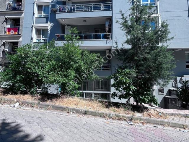Buca, İzmir içerisinde satılık mülk