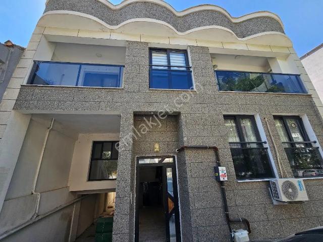Buca, İzmir içerisinde kiralık mülk