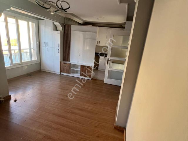 Buca, İzmir içerisinde kiralık mülk