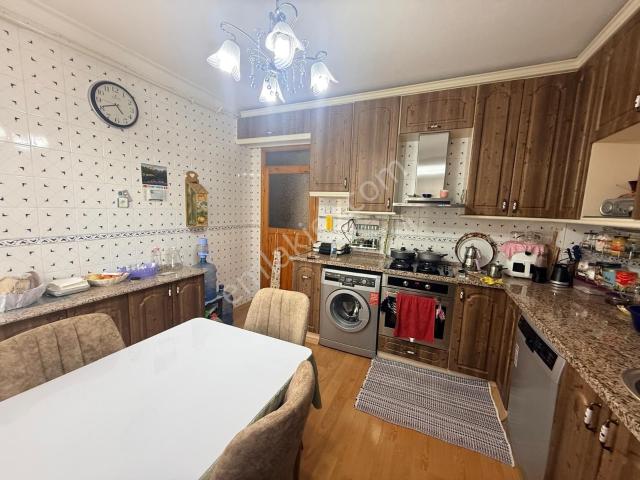 Buca, İzmir içerisinde satılık mülk