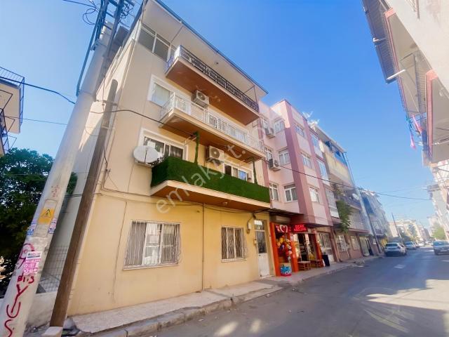 Buca, İzmir içerisinde satılık Bina