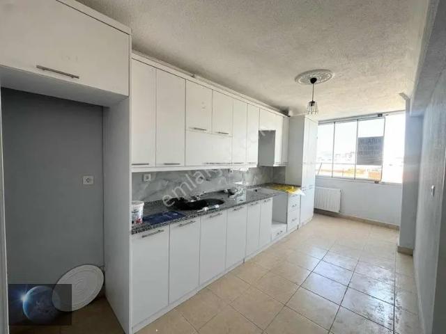 Buca, İzmir içerisinde kiralık mülk