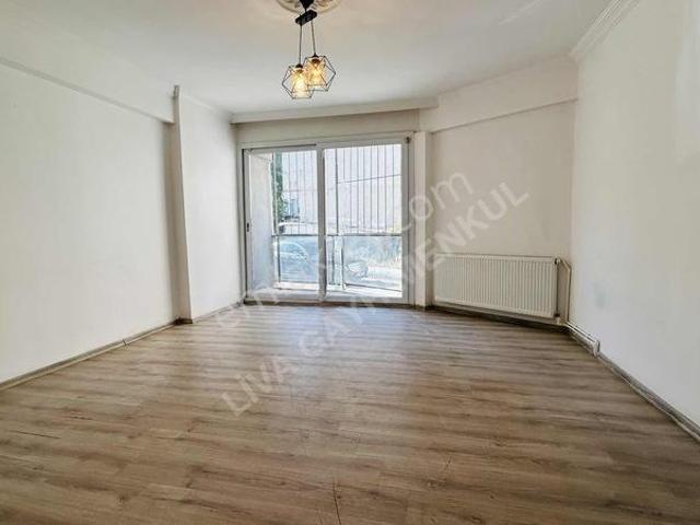 Yeşilbağlar Mahallesi, Buca içerisinde kiralık mülk