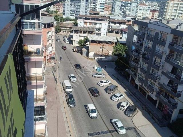 Buca, İzmir içerisinde satılık mülk