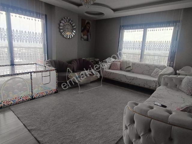 Buca, İzmir içerisinde satılık mülk