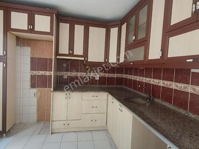 Buca, İzmir içerisinde kiralık mülk
