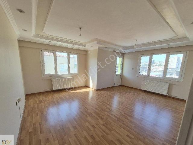 Buca, İzmir içerisinde kiralık Bina