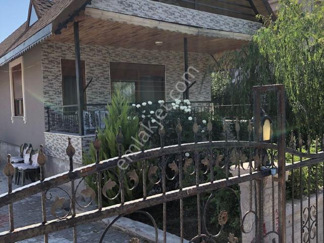 Bucak içerisinde satılık Villa