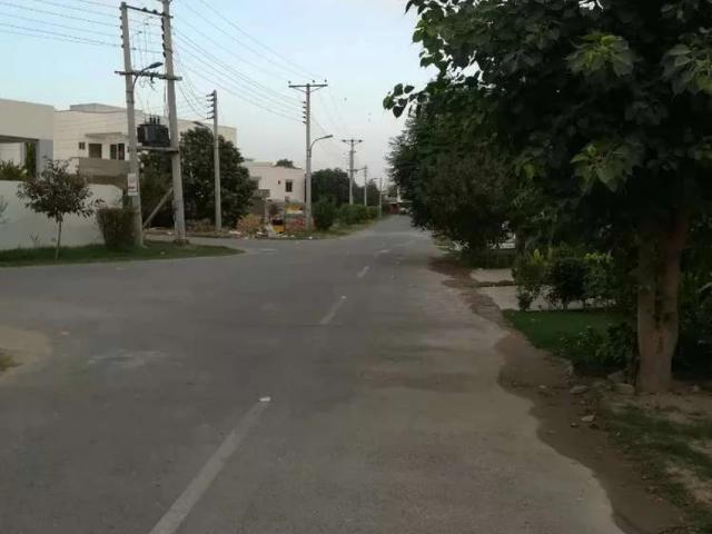 Land for sale in Multan, Islamabad Capital Territory