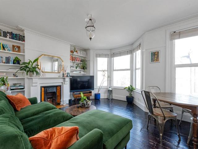 House for rent in Harlesden, Greater London