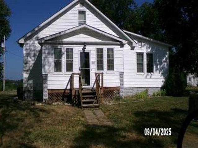 House for sale in Waterloo, Illinois