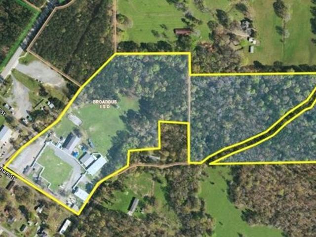 Land for sale in Broaddus, Texas