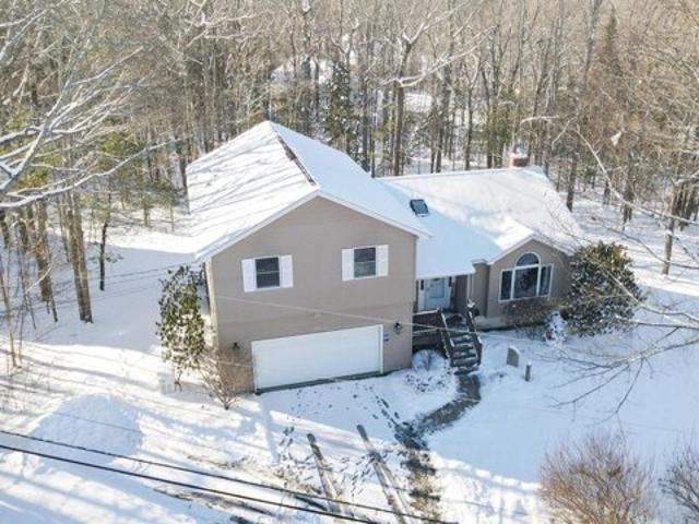 House for sale in Maine
