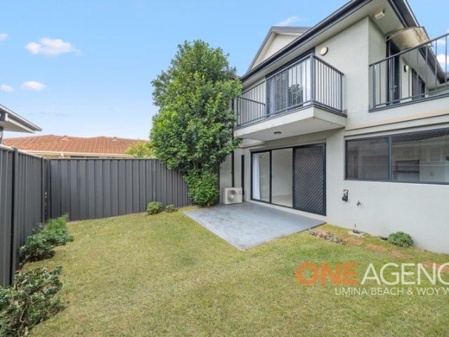 Townhouse for rent in Ettalong Beach, Gosford