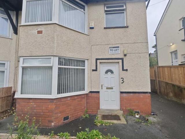 House for rent in Hyde Park, West Yorkshire