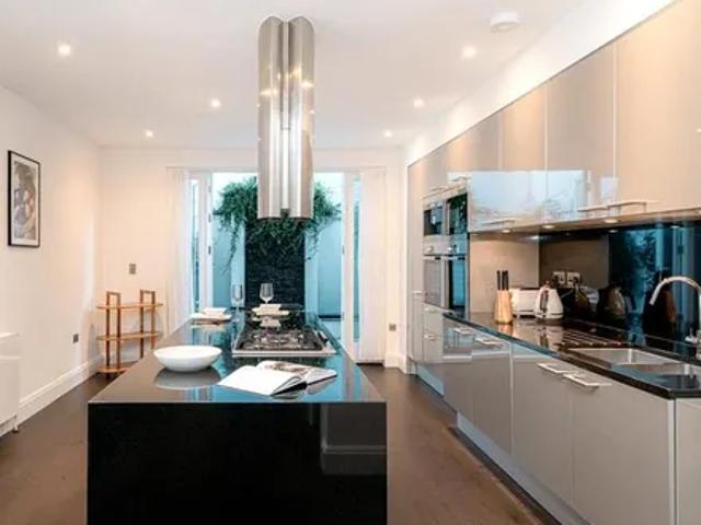 House for rent in Victoria, Greater London