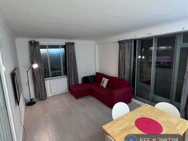 House for rent in Victoria, Greater London